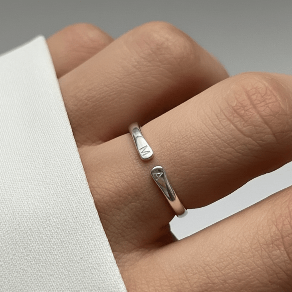 Anillo ajustable con inicial - vittoria stile