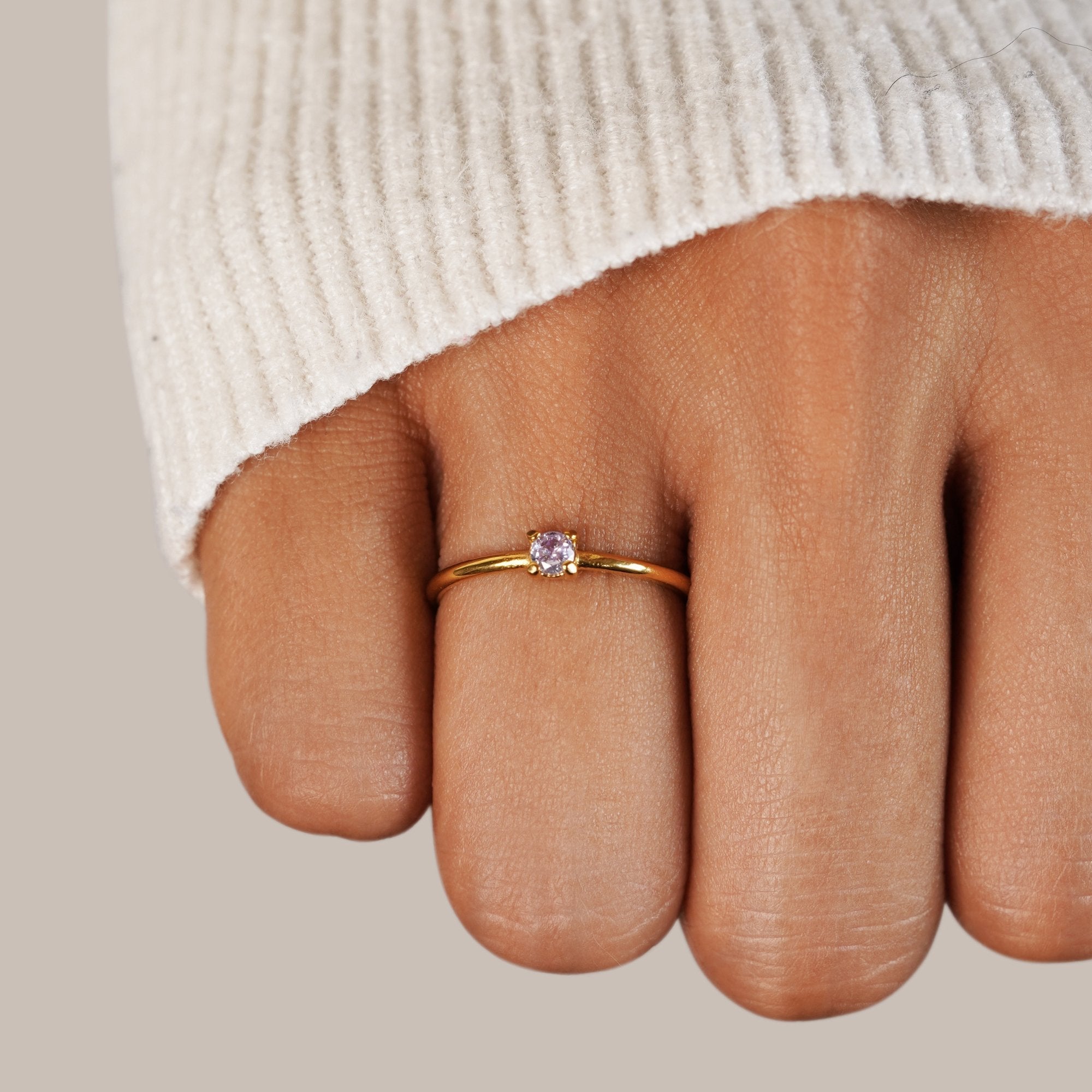 Anillos de oro de 18 quilates con piedra de nacimiento - vittoria stile