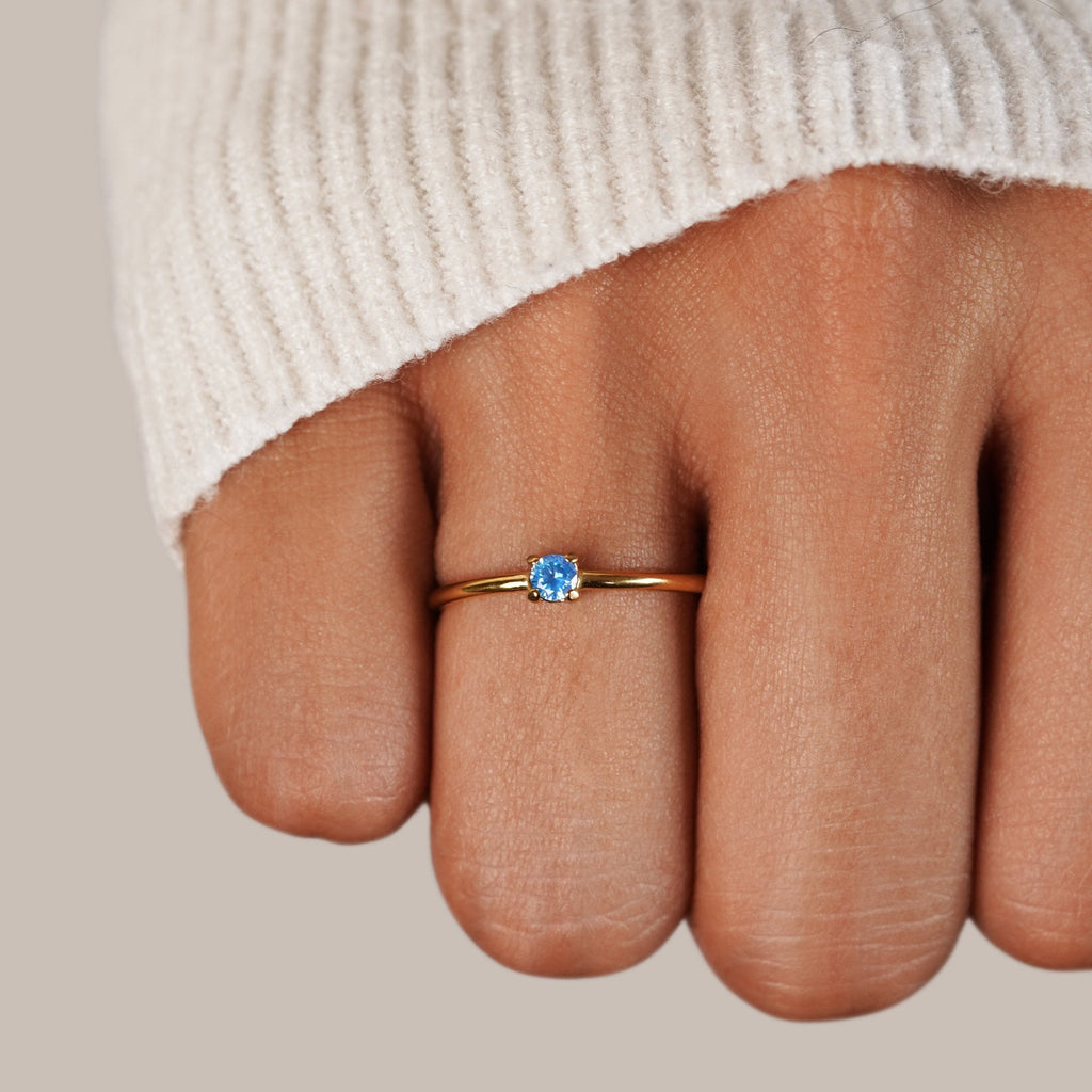 Anillos de oro de 18 quilates con piedra de nacimiento - vittoria stile