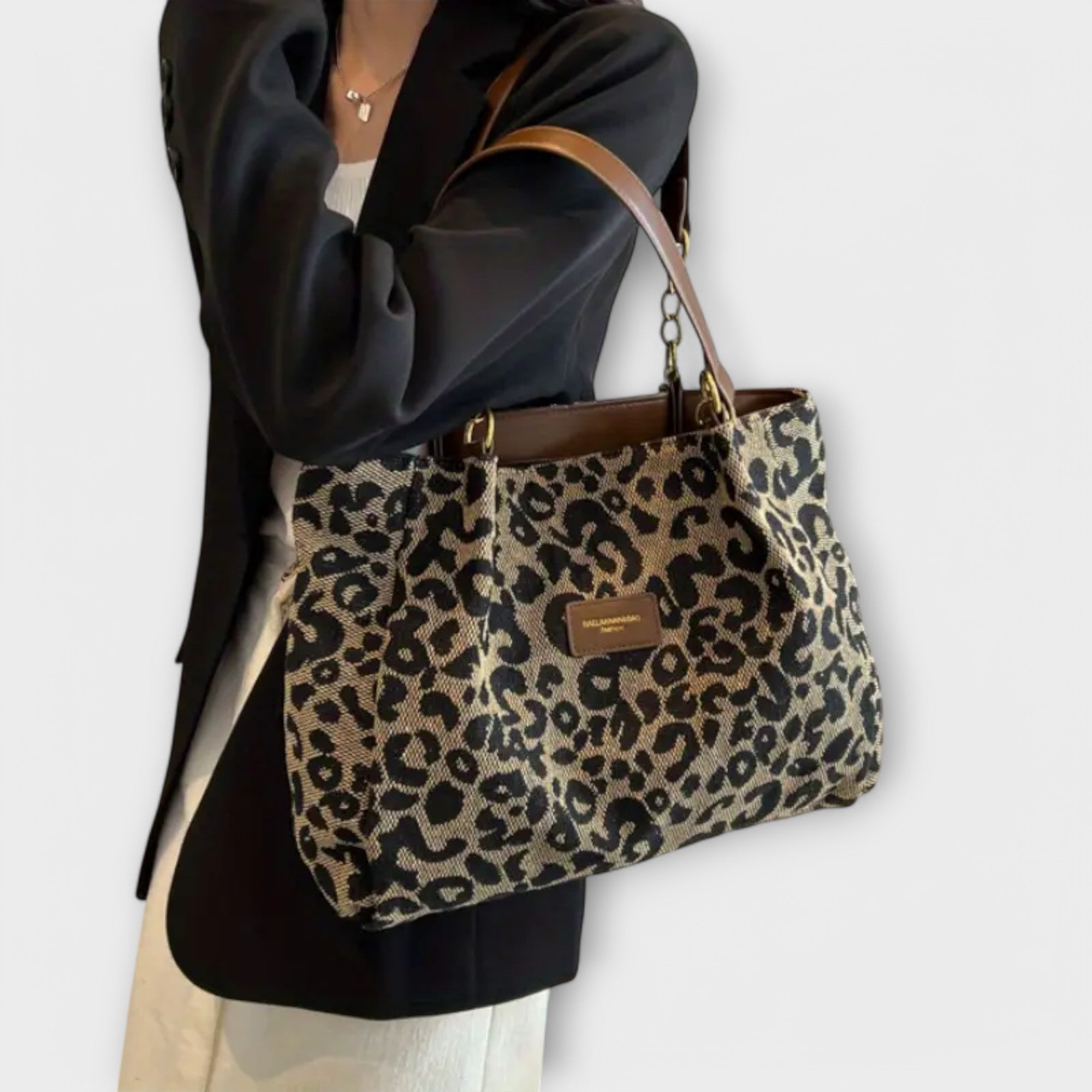 Aurora. - Bolso tote de lona con estampado de leopardo - vittoria stile