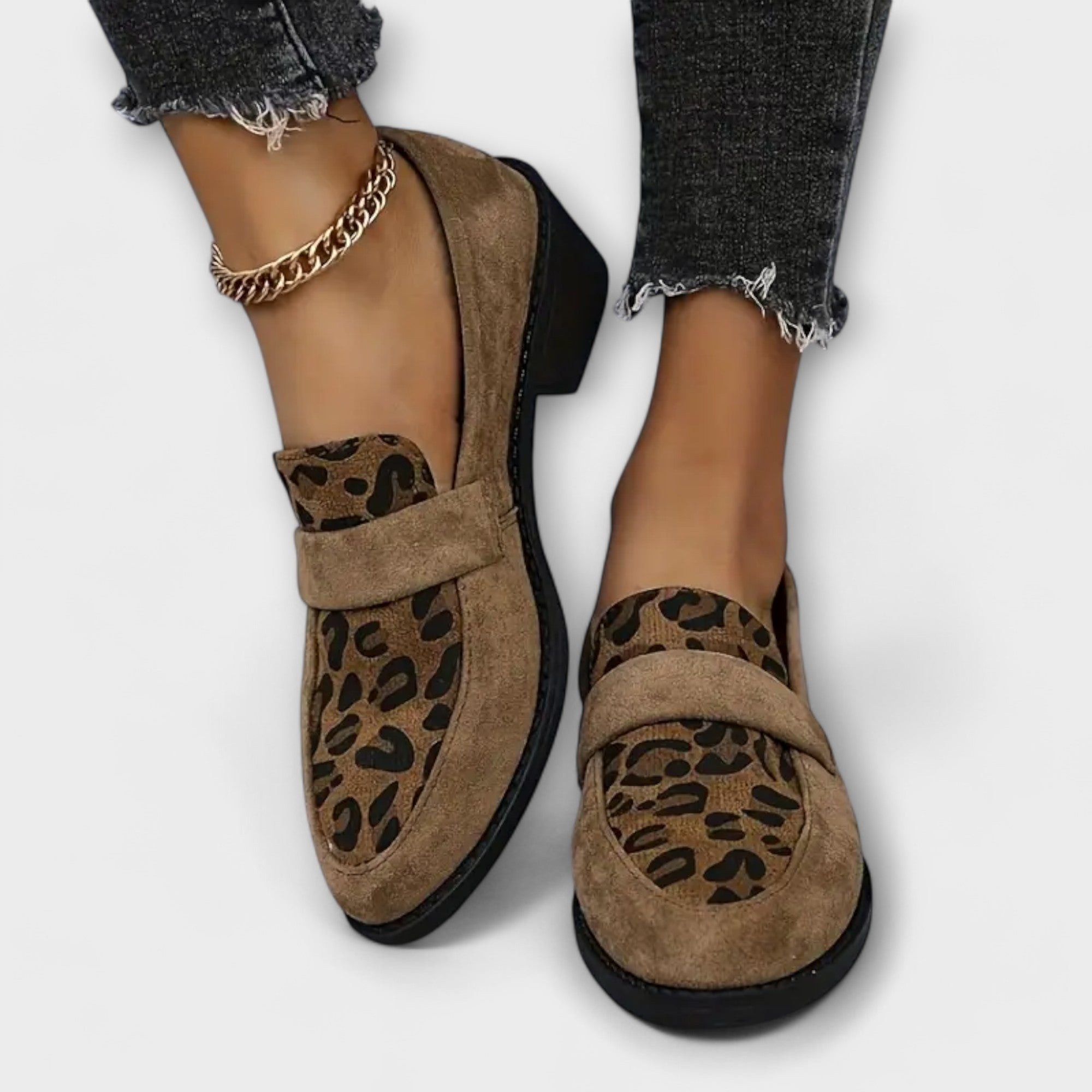 Aurora - Zapatos para mujer elegantes con estampado de leopardo - vittoria stile