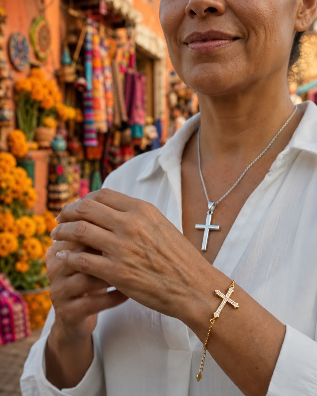 Collar Cruz Eterna | Plata + Oro 18K - vittoria stile