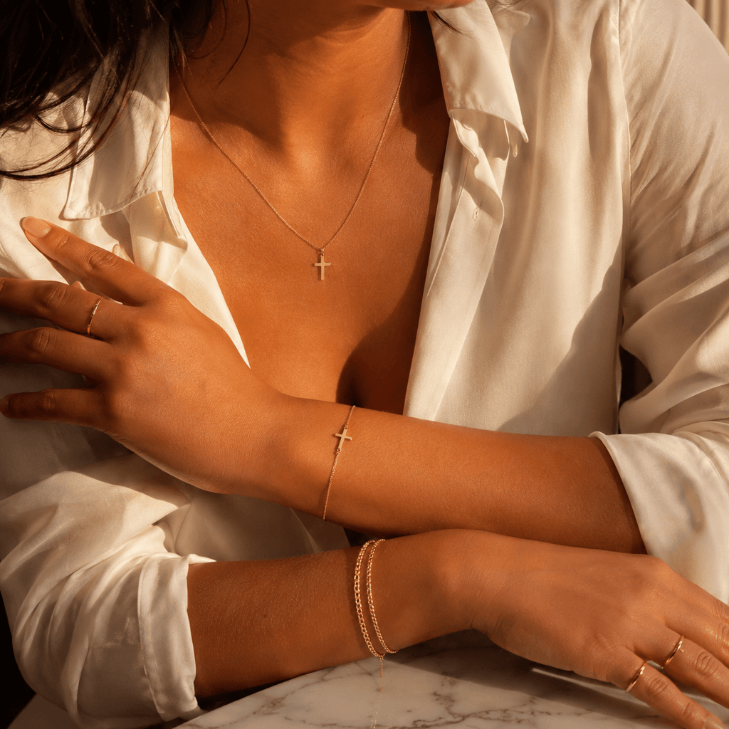 Collar Cruz Eterna | Plata + Oro 18K - vittoria stile