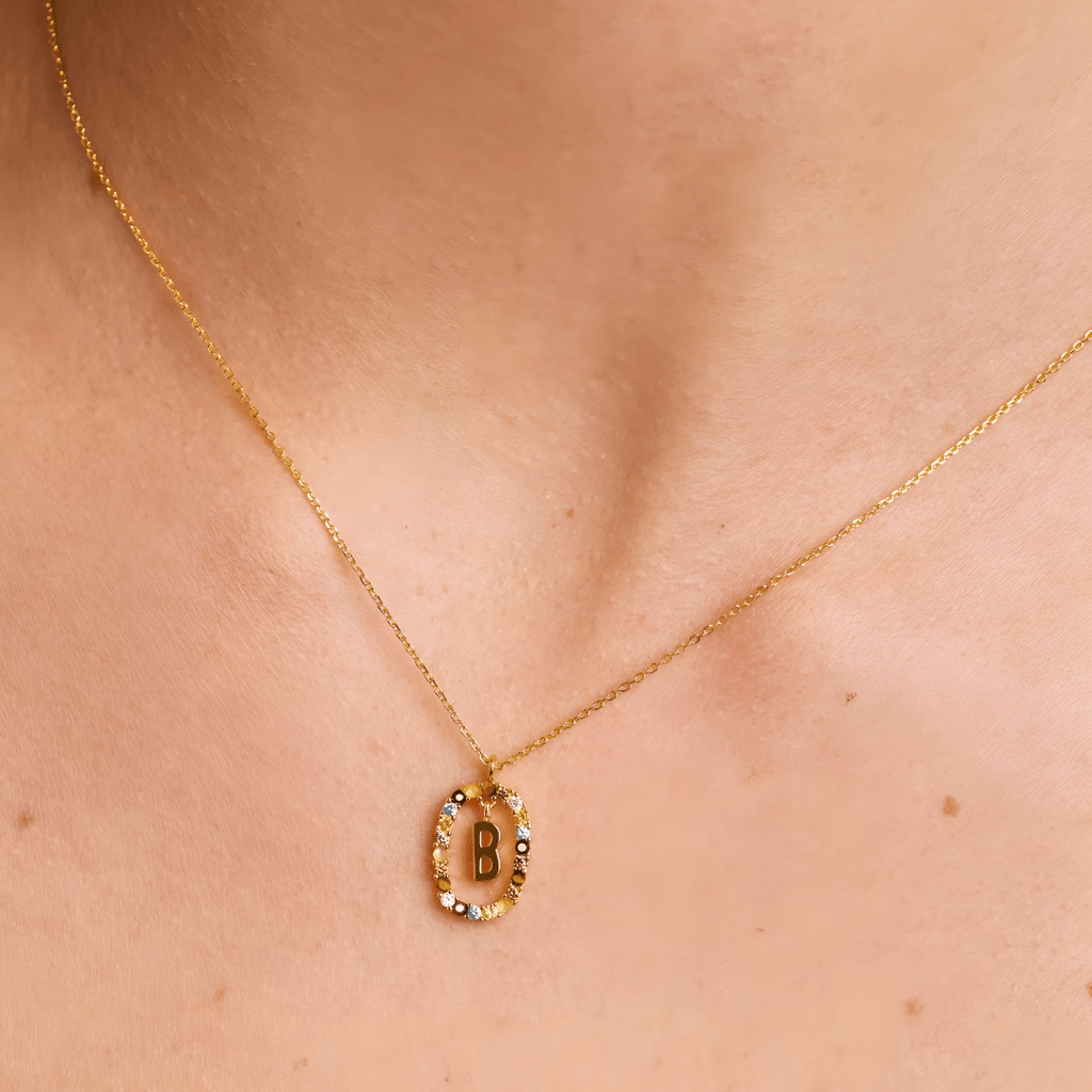 Collar Inicial Radiante - vittoria stile