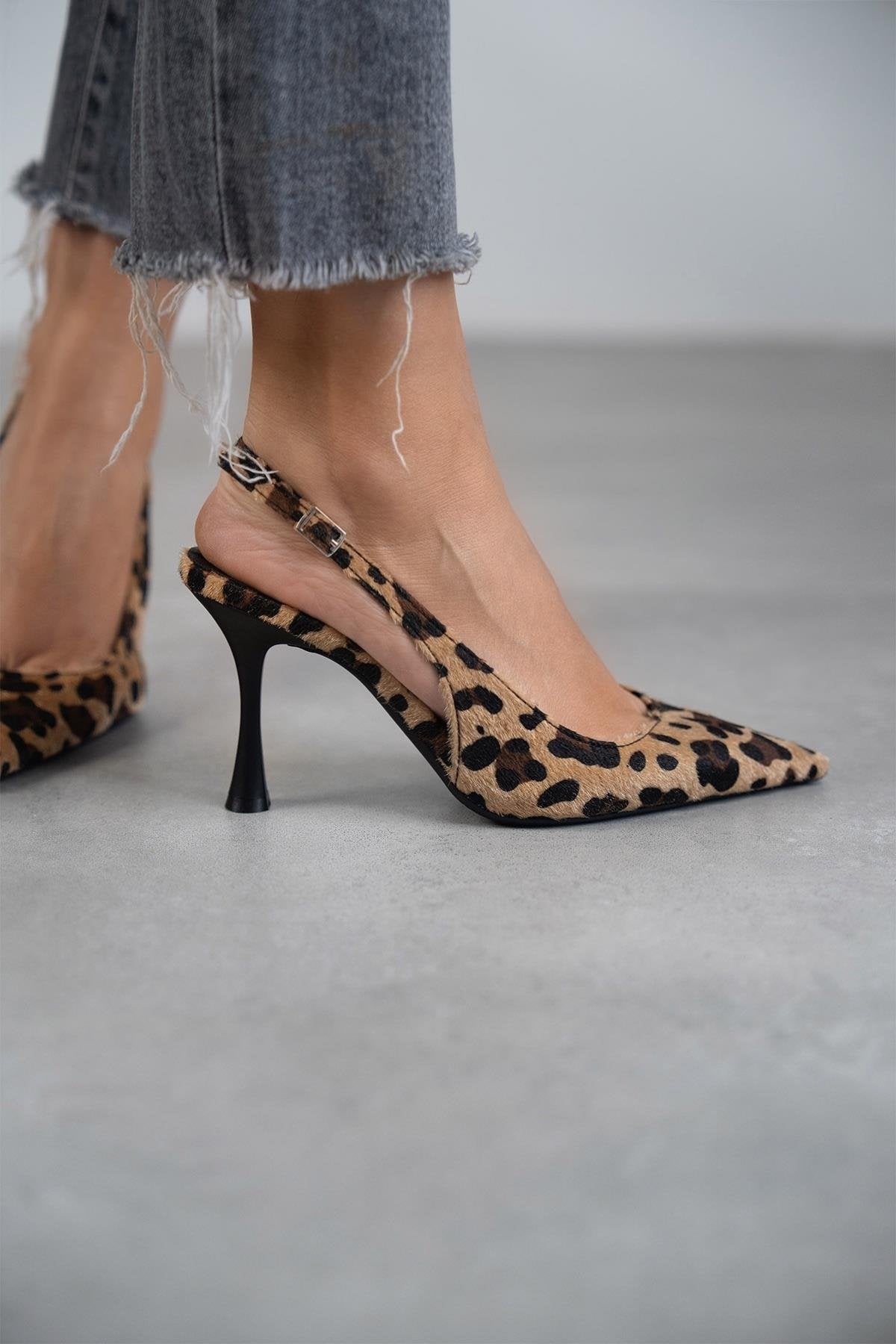 LORENA™|TACCHI IN CAMOSCIO LEOPARDATO - vittoria stile