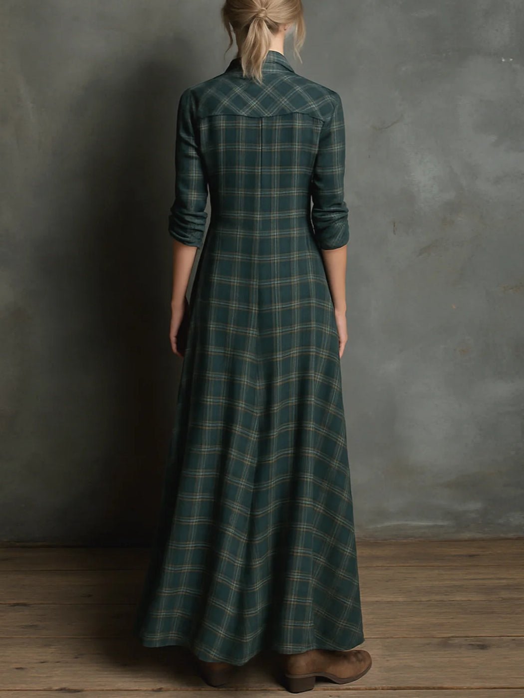 Vestido camisero largo verde a cuadros con solapas y una sola fila de botones - vittoria stile